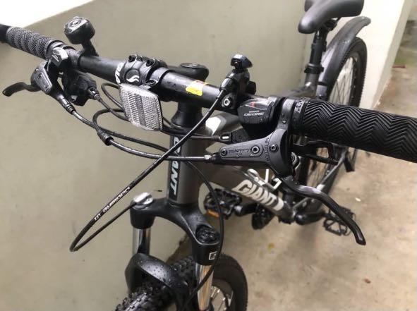 Giant ATx860 27.5 inch mountain bike with shimano deore Drivetrain 3x10 Speed Tektro hydraulic Disc Brake M Sports Equipment Bicycles Parts Bicycles on Carousell