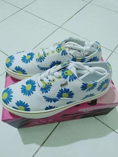 GOSH DAISY BLUE