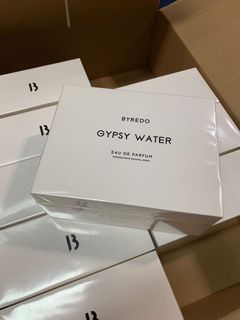 （分類：）位於 。 由 perfume.comm 提交（商品編號 1066087767，圖片 1）。簡介： 。