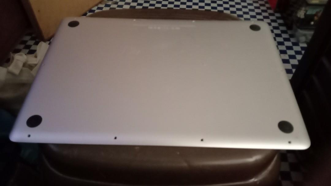 MacBook Pro Casing Only!!! (Category: Laptops & Notebooks) located in Quezon. Submitted by lled23 (Listing ID 1066132636, Image 2). Description: MacBook Pro Laptop Housing/ Casing - good condition - have some scratches underneath the cover - overall condition of the case: 9/10 reason of selling: broken motherboard, screen, keyboard and mouse so i decided to sell it rather than keeping it in my garage. 0927 409 9214.