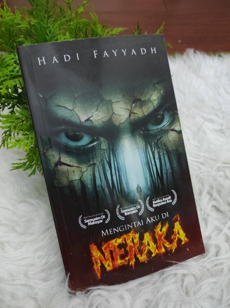 Mengintai Aku Di Neraka Books Stationery Books On Carousell