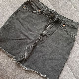 (Category: ) located in . Submitted by kondocloset (Listing ID 1066040828, Image 1). Description: .