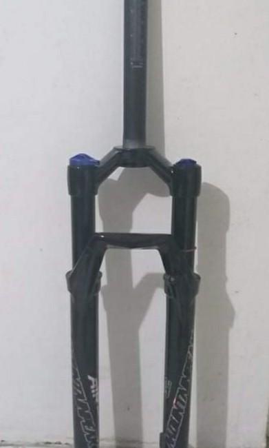 Mountain peak cheap air fork