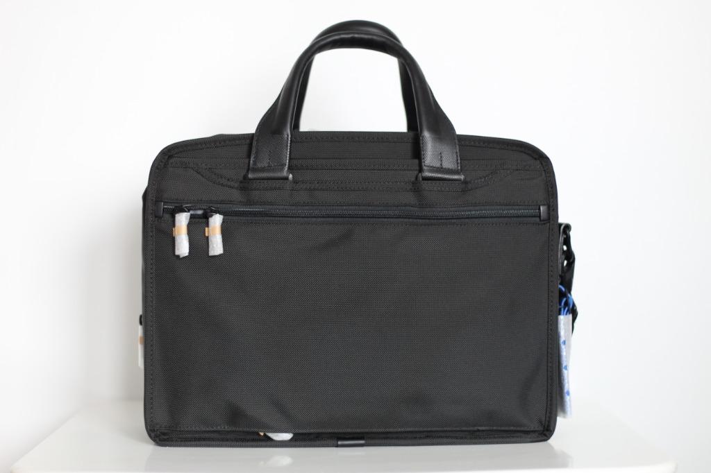 New Tumi 26141D2U Alpha 2 Expandable Organizer Computer Brief / 17