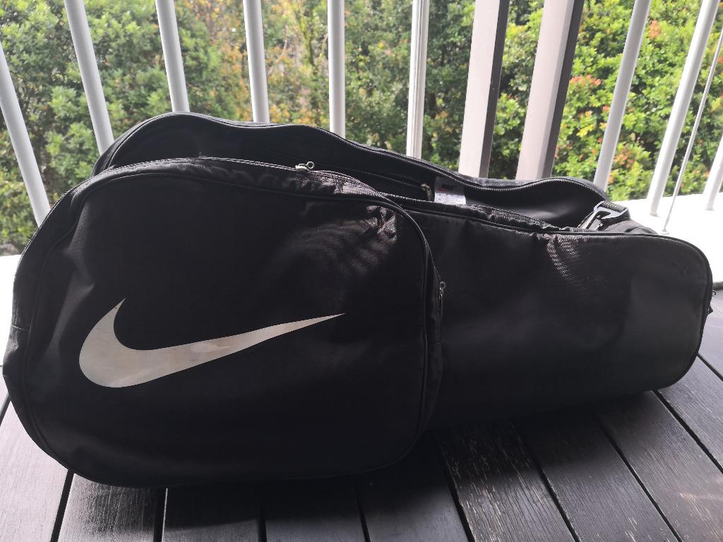 Nike Tennis Bag 6 racquets, Sports Equipment, Sports & Games, Racket Ball Sports on Carousell