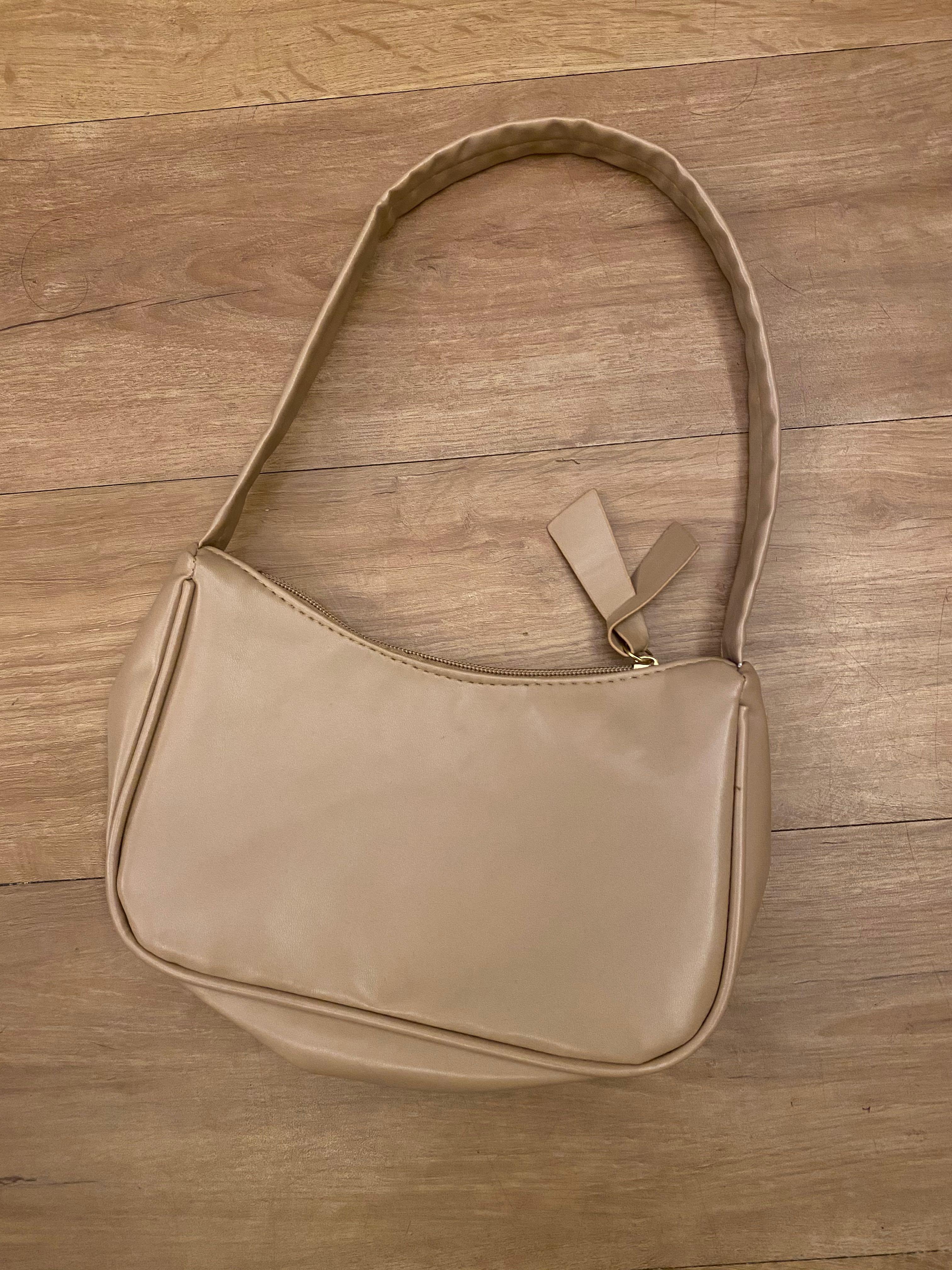 Nude hotsell baguette bag