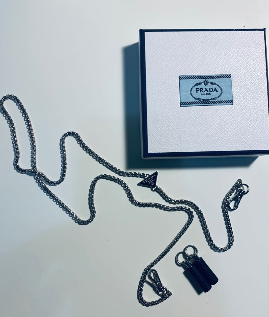 Prada shop airpod chain