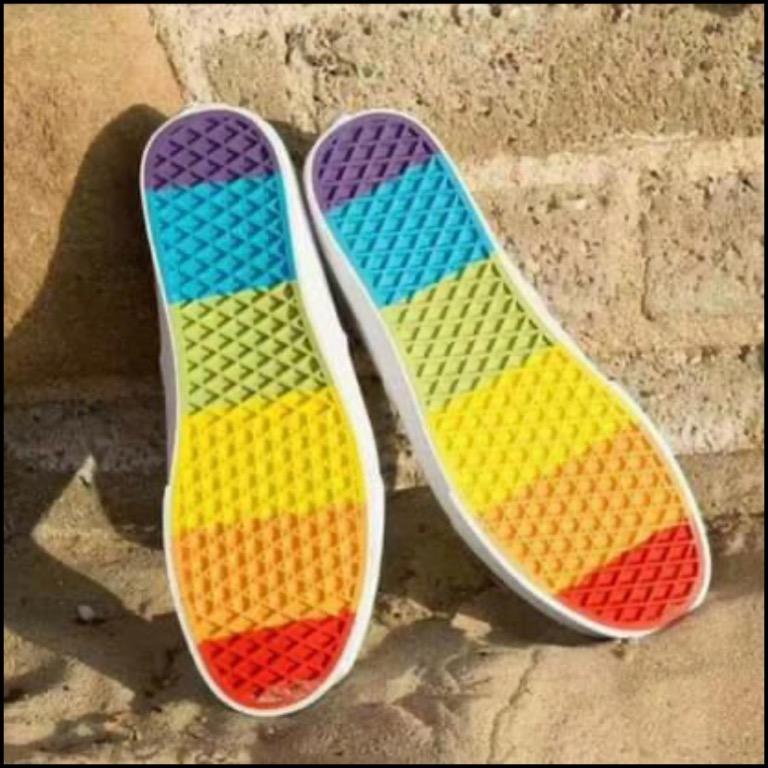 White vans cheap with rainbow bottom