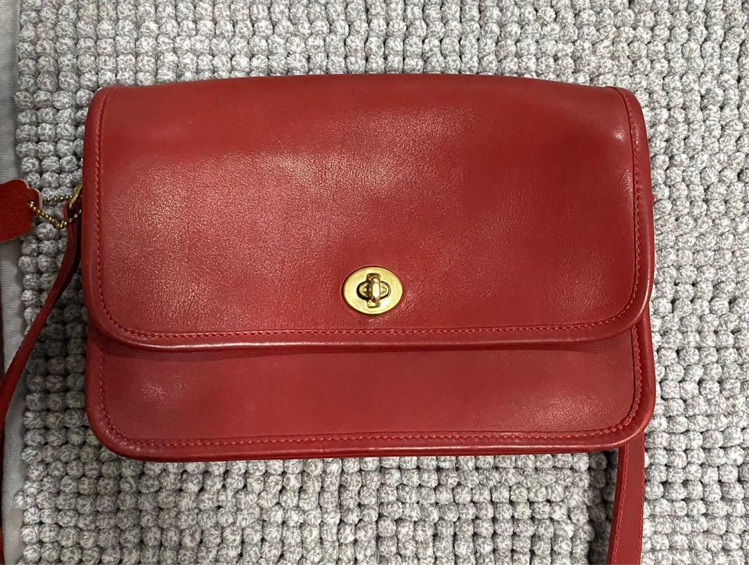 coach purse with compartments