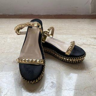 Wedges Black Gold