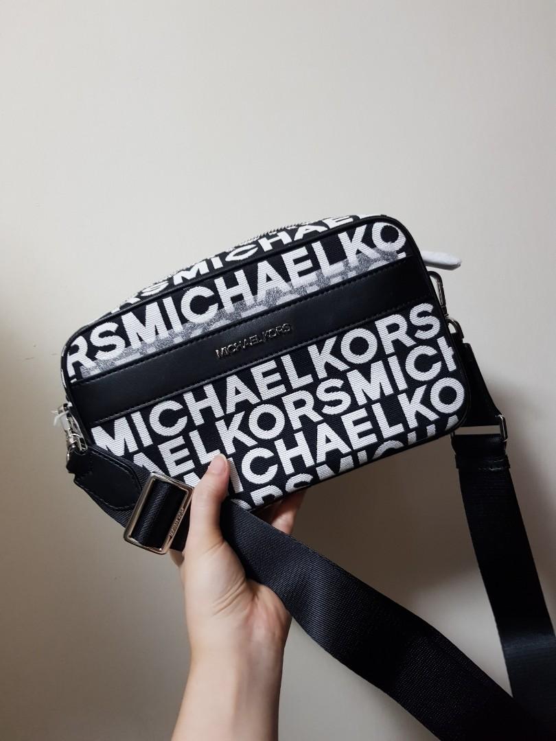 SALE! Michael Kors Kenly Large Pocket Crossbody Bag, Women's Fashion, Bags  & Wallets, Cross-body Bags on Carousell