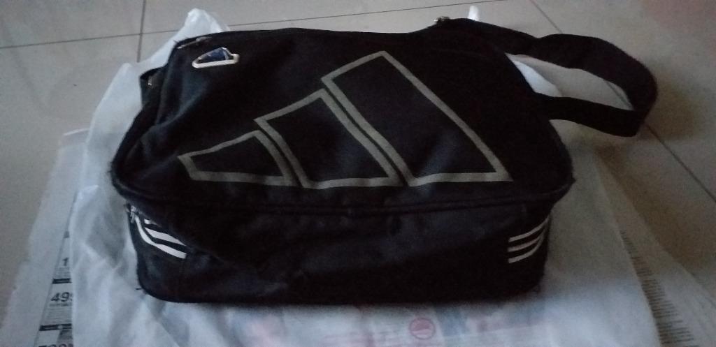 the brand with the three stripes german