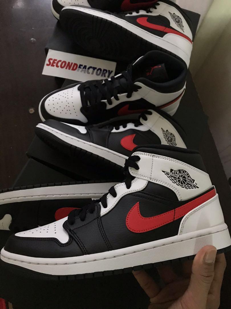 jordan 1 mid black chile red