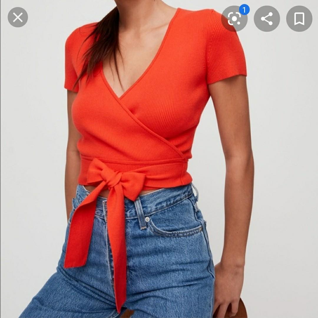 Aritzia Little Moon Prunella knit top