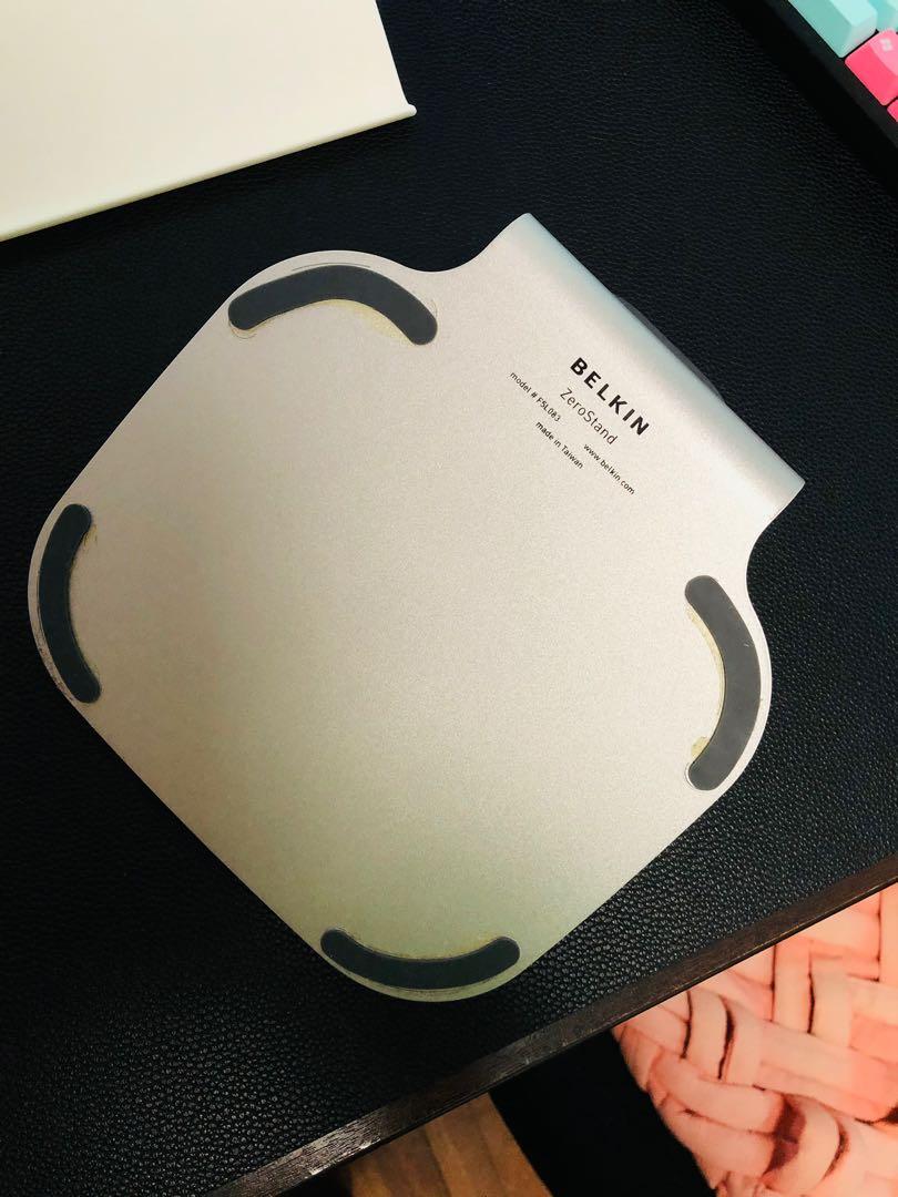 Belkin Aluminium Laptop Stand (Loft for Macbook) with Cable management