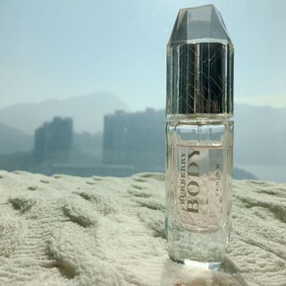 （分類：）位於 。 由 kateatuna 提交（商品編號 1060270860，圖片 1）。簡介： 。