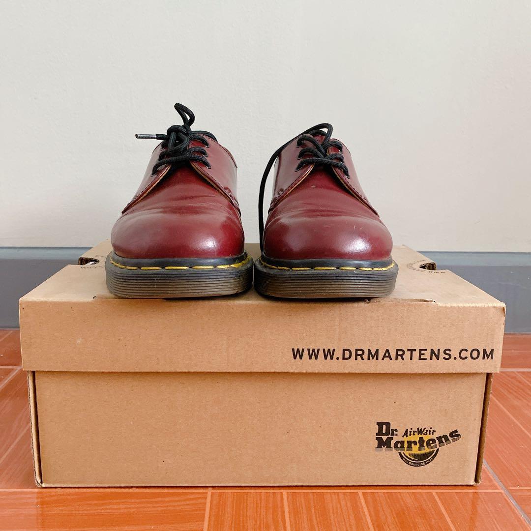dr martens 1461 smooth cherry red