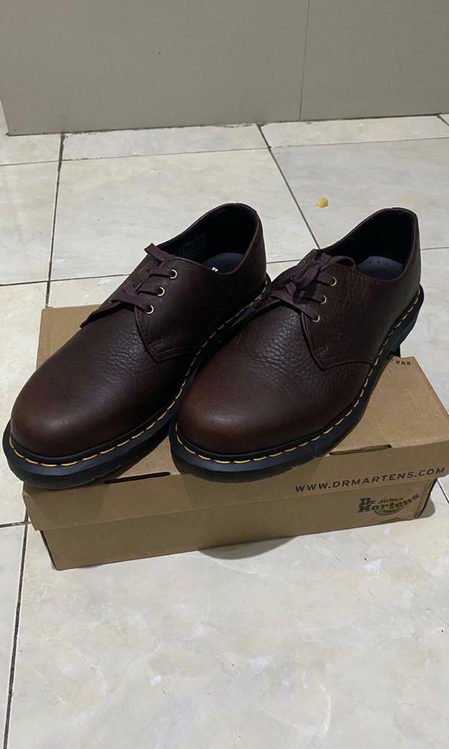 Dr Martens 1461 Ambassador Cask, Fesyen Pria, Sepatu , Lainnya di Carousell