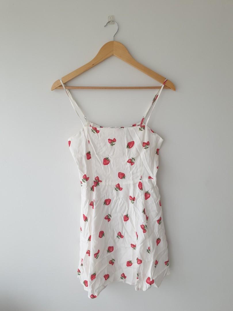 Strawberry dress forever shop 21