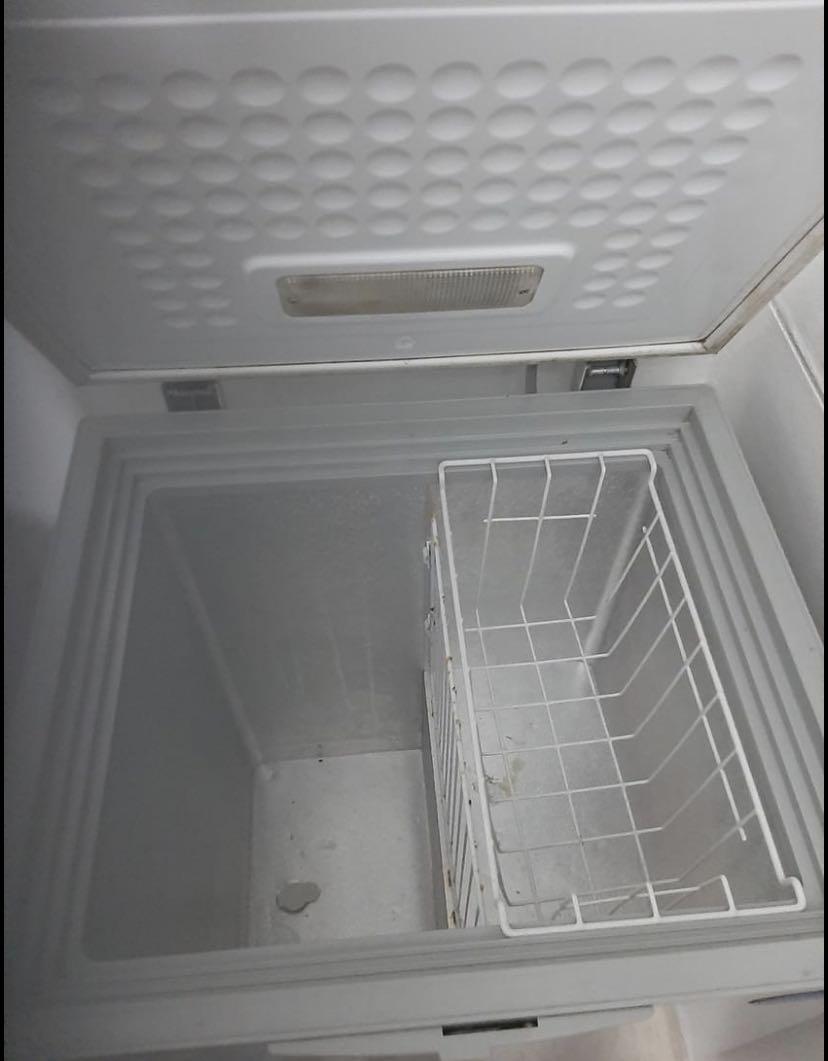 Fujidenzo Chest Freezer 4 Cu Ft Tv Home Appliances Kitchen Appliances Refrigerators And Freezers On Carousell