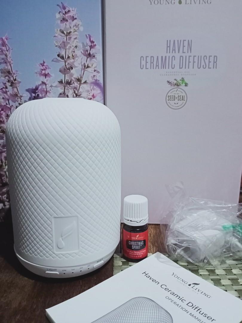 Haven Ceramic diffuser w/ Christmas Spirit eo youngliving, Beauty