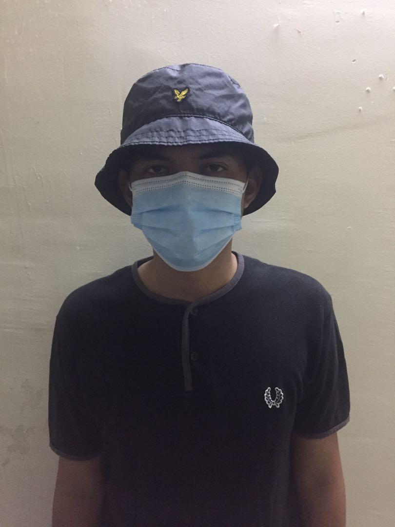 Lyle and scott bucket hat shop black