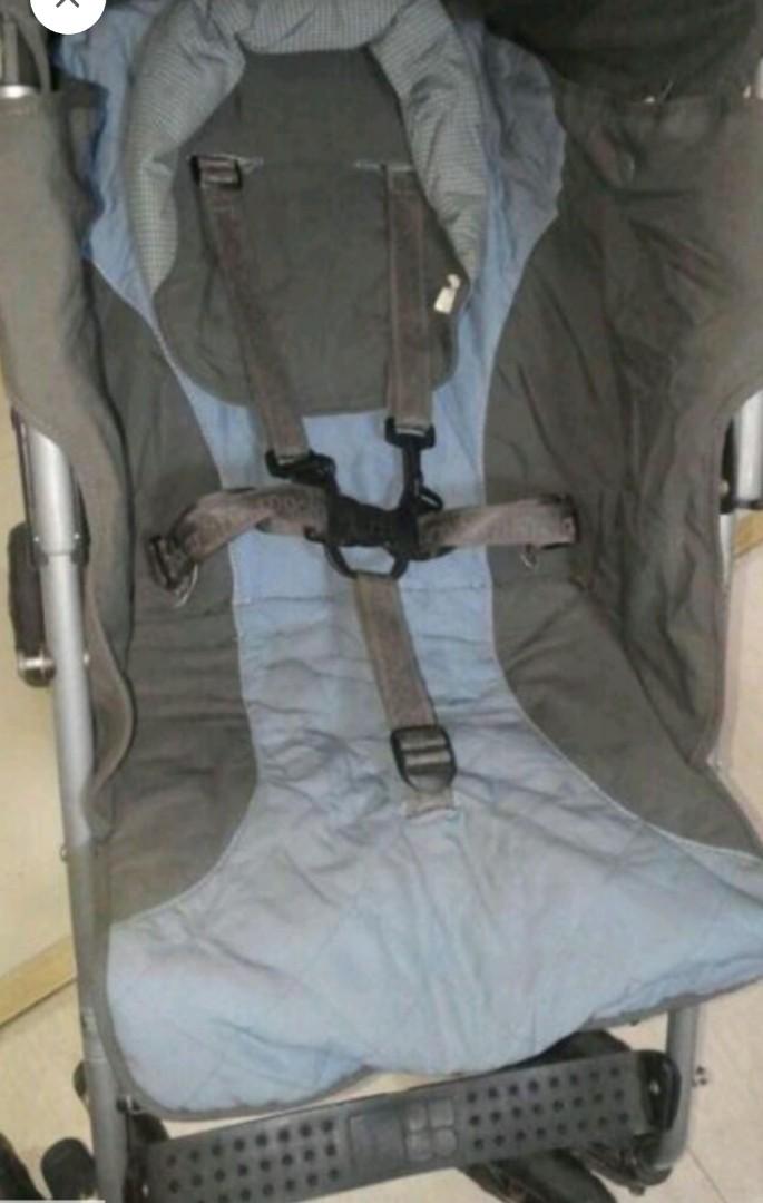 Maclaren stroller (Category: Strollers) located in Quezon City. Submitted by lizawoo (Listing ID 1060222526, Image 1). Description: Maclaren Vogue stroller blue and gray still in good condition lightweight very easy to maneuver bought in US.