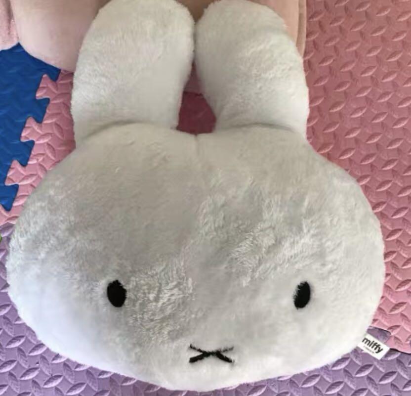 Miffy 抱枕 其他 其他 Carousell