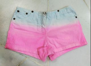 (Category: ) located in . Submitted by jovcal (Listing ID 1060396181, Image 1). Description: .