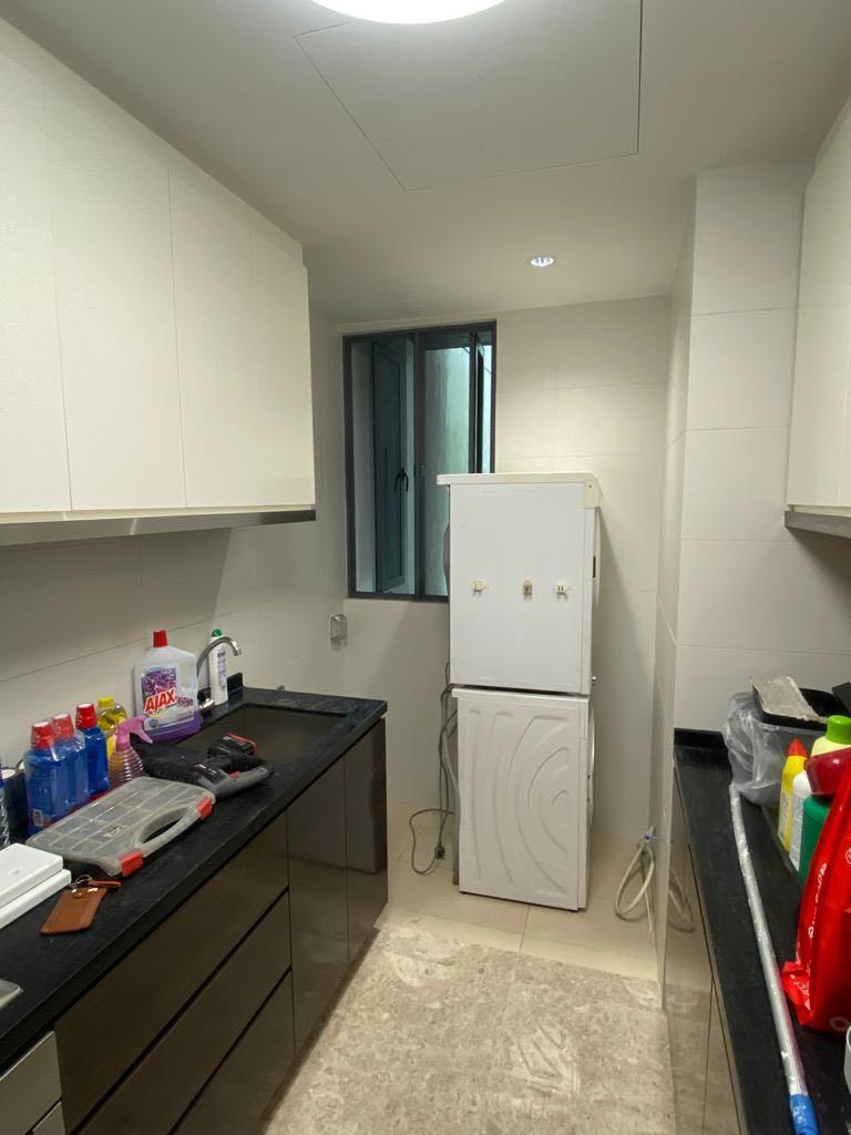 Sliding door62863078525571114