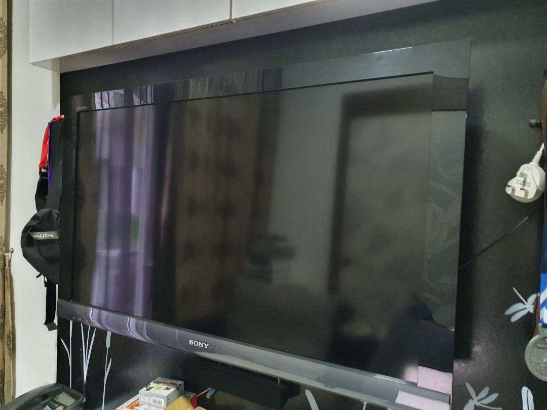 Sony bravia KDL 40EX400, TV & Home Appliances, TV & Entertainment, TV