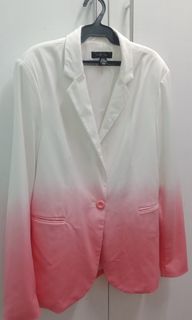 (Category: ) located in . Submitted by carlets.closet (Listing ID 1060232702, Image 1). Description: .
