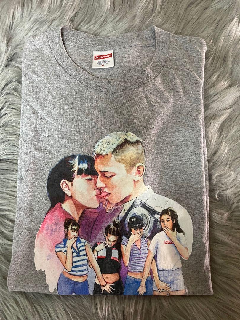 Supreme kiss t shirt store