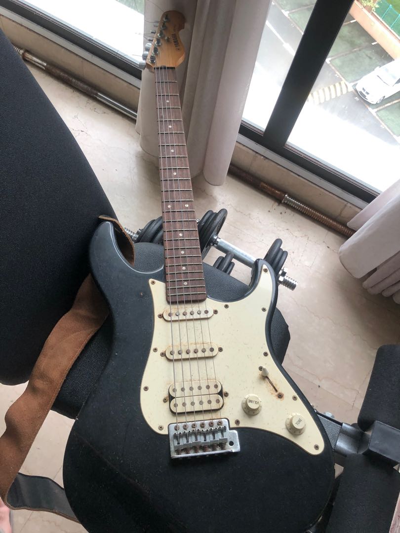 Yamaha EG112C Electric Guitar, Hobbies & Toys, Music & Media, Musical