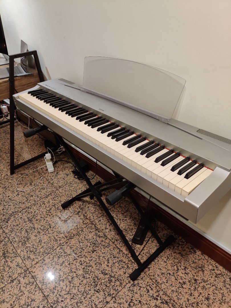 Yamaha Electronic Piano P70, Hobbies & Toys, Music & Media, Musical