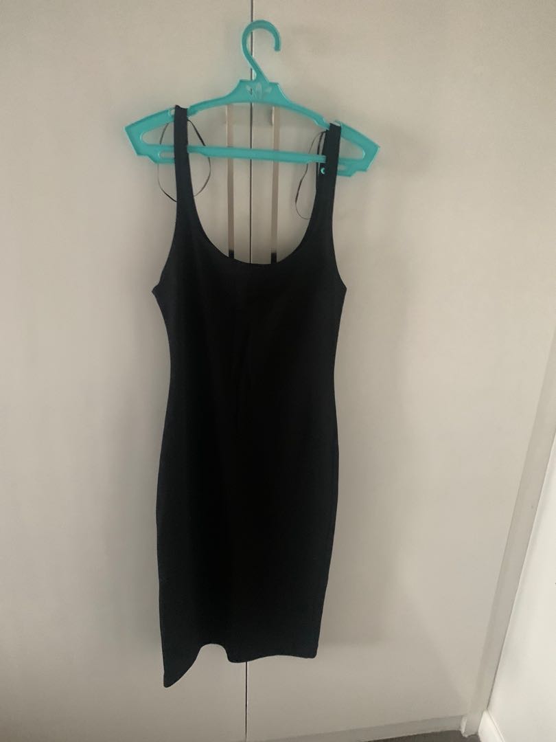 zara basic black dress