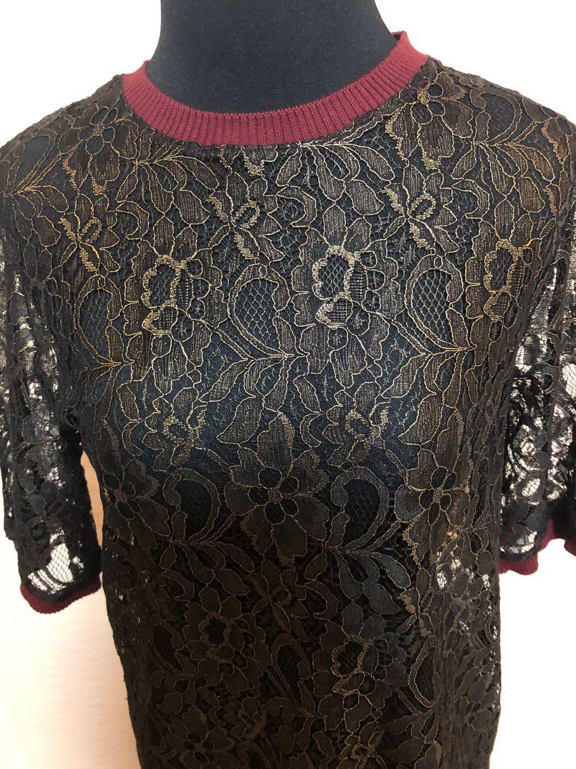 ZARA Metallic Lace Dress (Category: Dresses) located in Makati City. Submitted by skrunkly (Listing ID 1060222159, Image 2). Description: metallic lace gold & maroon long shirt. very edgy-glamorous-casual ang appeal. sobrang ganda sa actual. bagay with pants or shorts under or pwede rin bodycon dress. p65 via MCFA express.