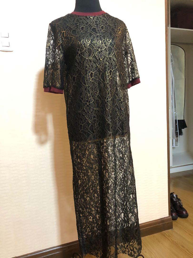 ZARA Metallic Lace Dress (Category: Dresses) located in Makati City. Submitted by skrunkly (Listing ID 1060222159, Image 1). Description: metallic lace gold & maroon long shirt. very edgy-glamorous-casual ang appeal. sobrang ganda sa actual. bagay with pants or shorts under or pwede rin bodycon dress. p65 via MCFA express.