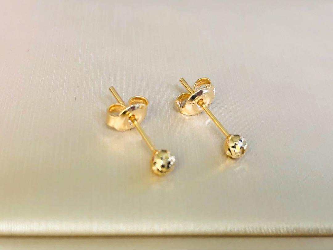 18k Saudi Gold Small Diacut Stud Earrings, Women's Fashion, Jewelry ...