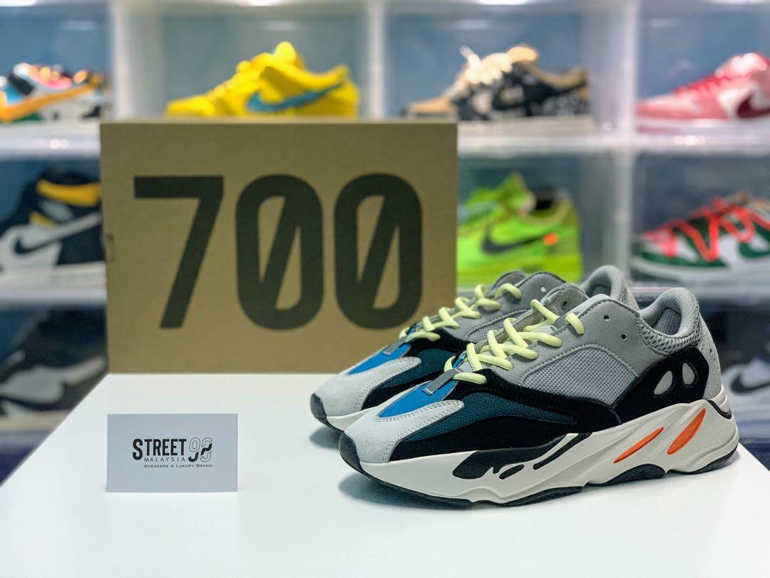 yeezy boost 700 reflective