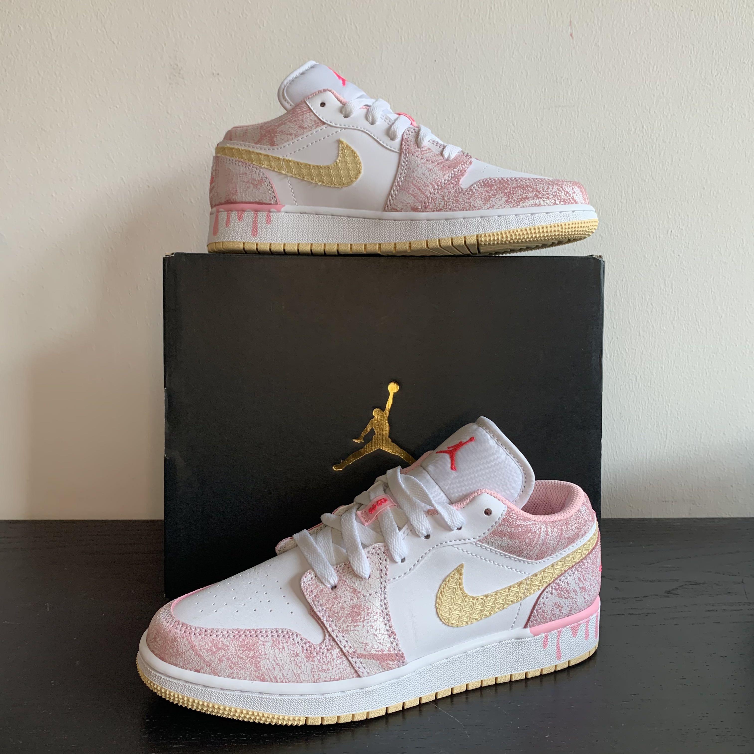 air jordan low ice cream