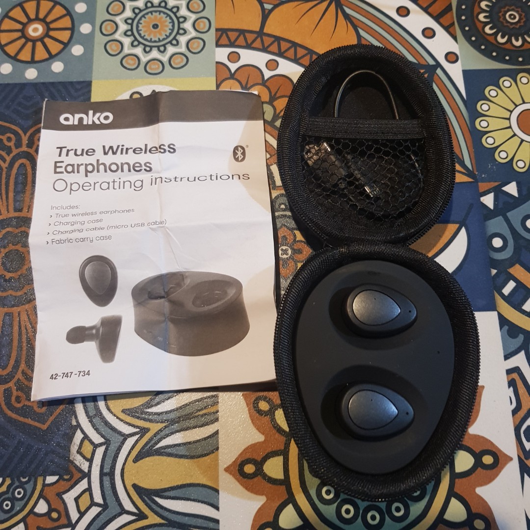 Anko true wireless earphones earbuds bluetooth, Men's Fashion, Watches