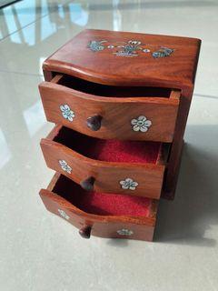 Antique wooden Opal design jewellery box