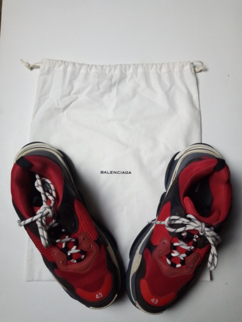 balenciaga triple s deadpool