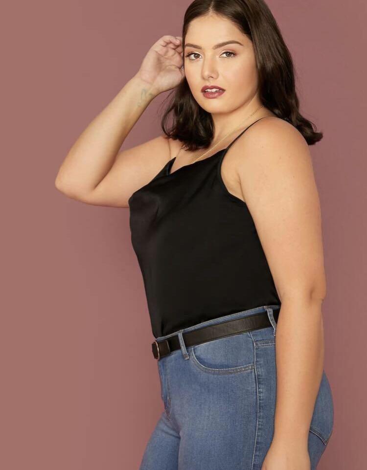 SHEIN CURVE Brand New Sexy Tank Top Plus Size 0XL, Women's Fashion, Tops,  Sleeveless on Carousell