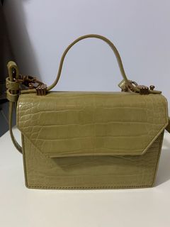 （分類：）位於 。 由 ohanablossom 提交（商品編號 1066366902，圖片 1）。簡介： 。