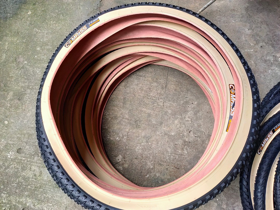 COMPASS TIRE 27.5X2.1 SKINWALL, Sports 