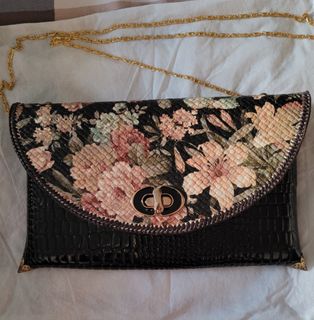 (Category: ) located in . Submitted by icies (Listing ID 1066346023, Image 1). Description: .
