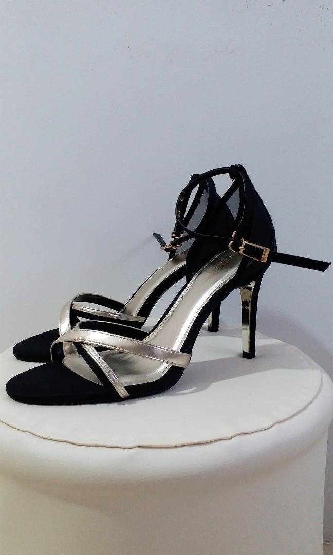 Emilio shop valentino shoes