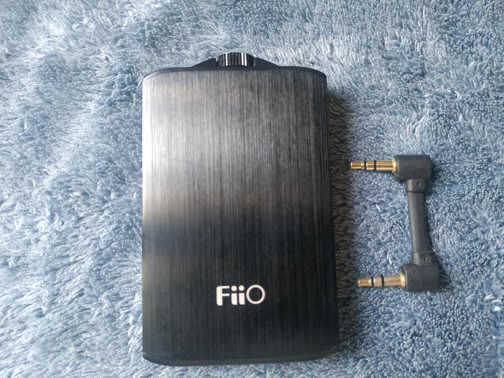 Fiio a3 portable headphone amplifier top